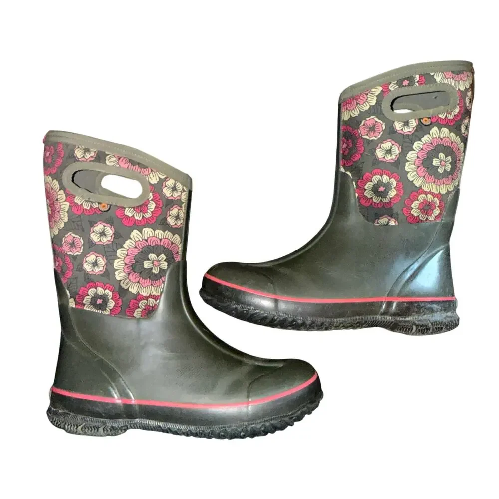 Bogs Classic Pansies Rain Winter Boots Girls (kids) - size 6 - R10
